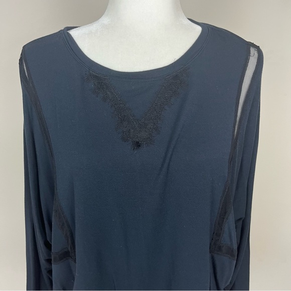 FREE PEOPLE INTIMATELY LOWKEY LONG SLEEVE PULLOVER IN NAVY AND BLACK SIZE SMALL - Picture 5 of 12